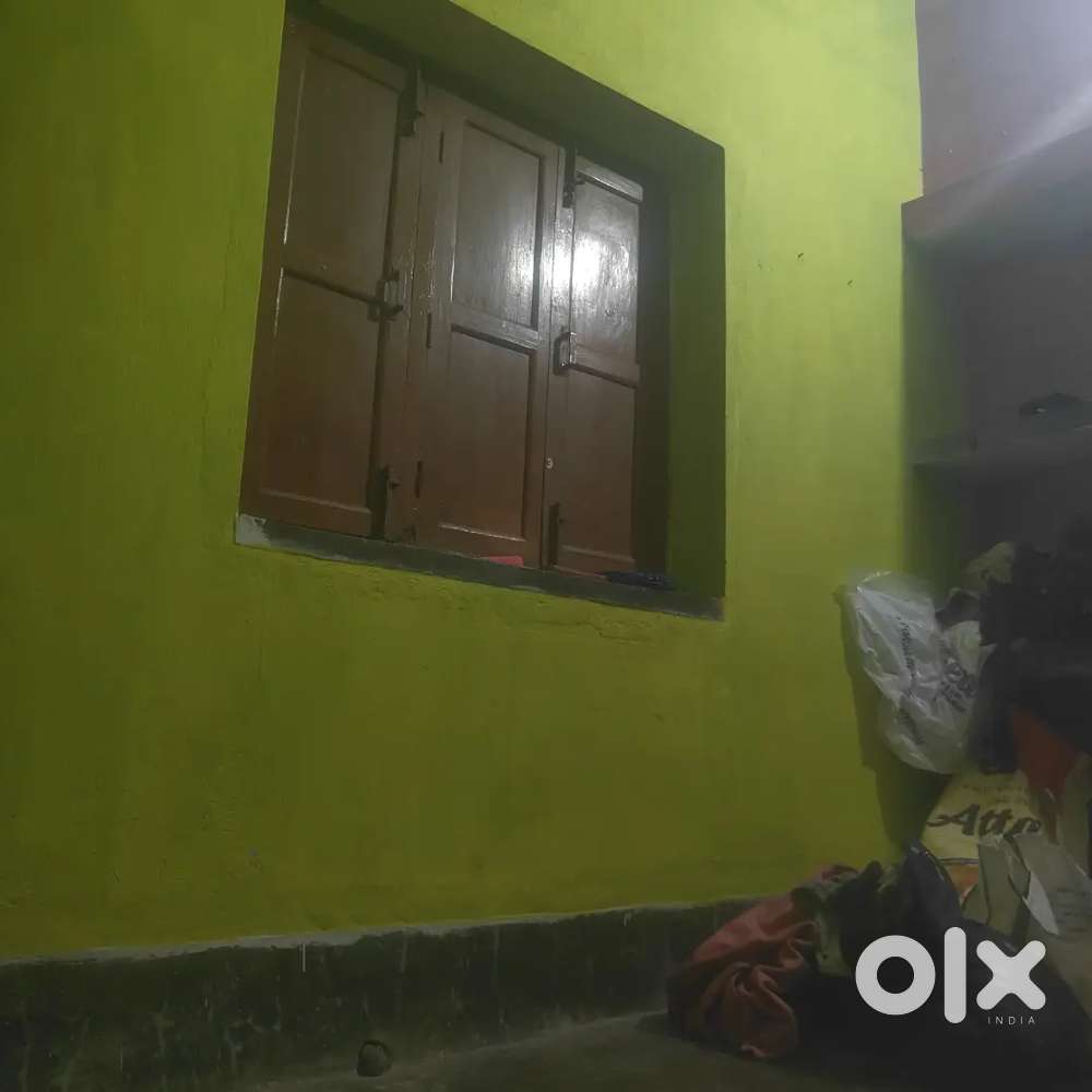 Room met  chahiye 1 boy