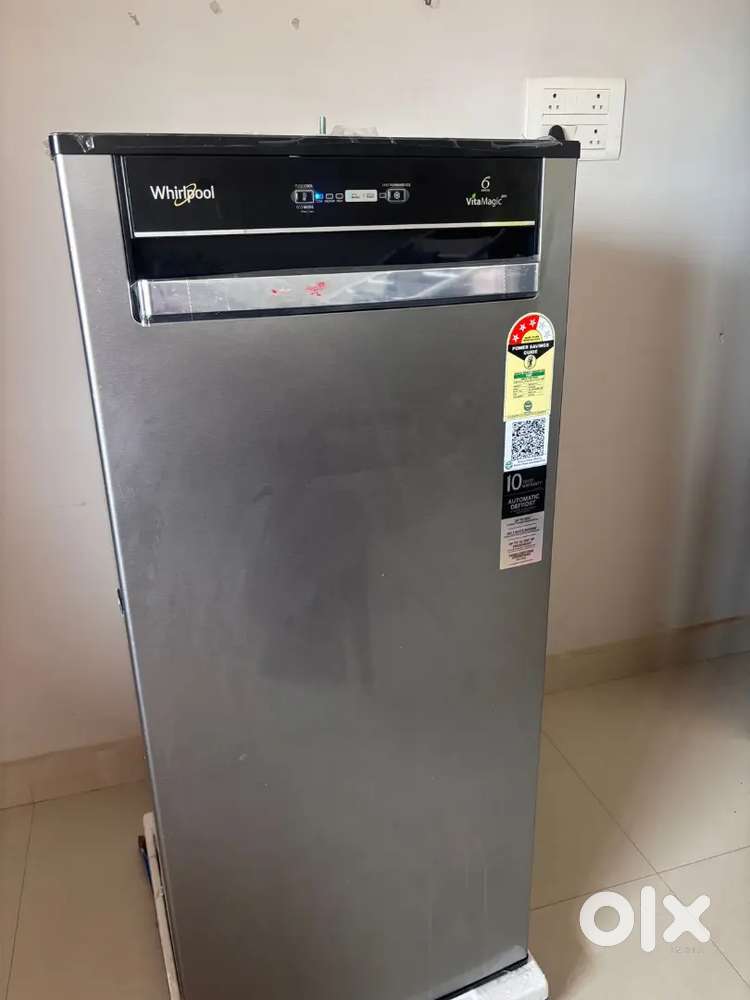 Whirlpool192L Vitamagic PRO Frost Free Direct-Cool Single Door Fridge