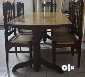 Dining table with 6 chair