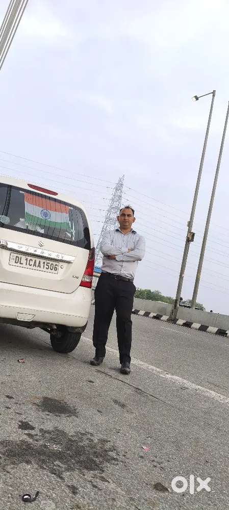 Mere pass wagonr gadi h