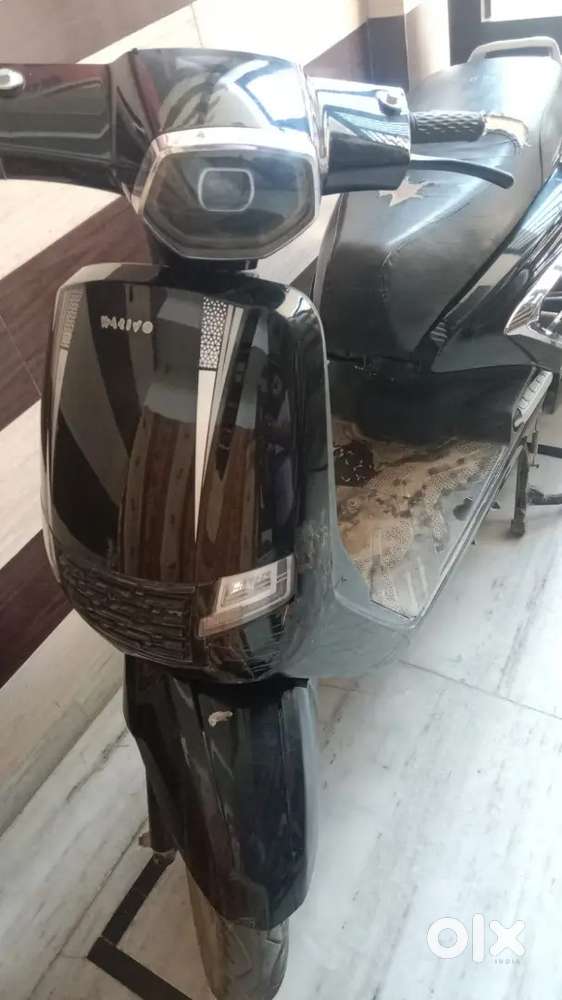 Wrivo electric scooter good condition new batteries with warranty bill