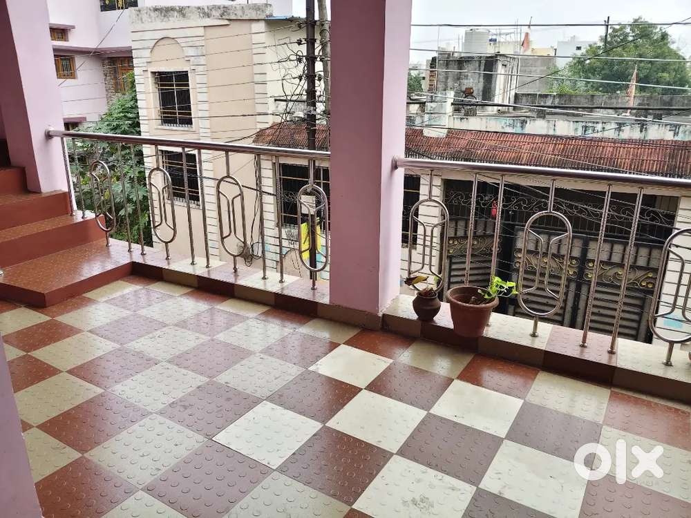 Room Available for Female Roommate Safe Location 1BHK, 1st Floor