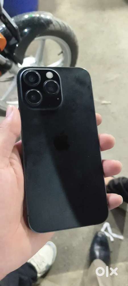 I phone  12 convert 16pro black colour