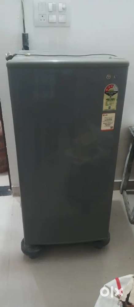 LG Fridge 170 lt.