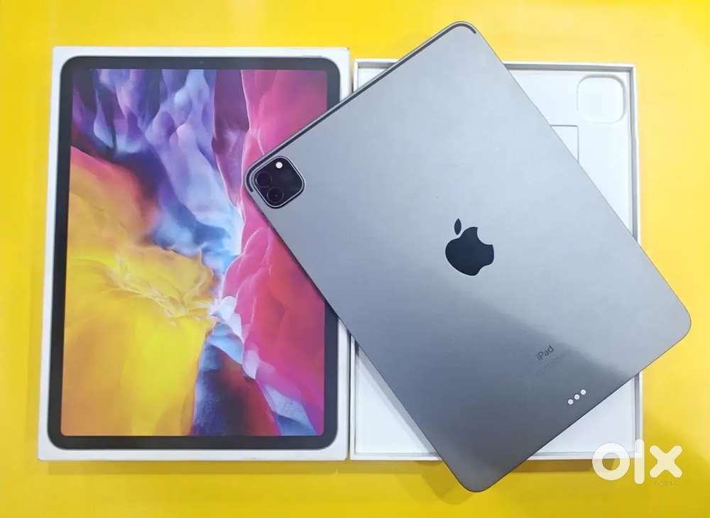 IPAD PRO 2ND GEN 256GB 11INCH WIFI ONLY BRAND NEW CONDITION BOX ONLY