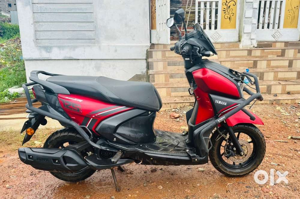 Yamaha Ray ZR 125 Hybrid Matte Red Black – Only 2259 KM