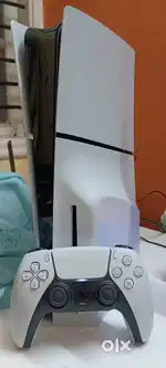 Playstation 5 under warranty 6th month old
