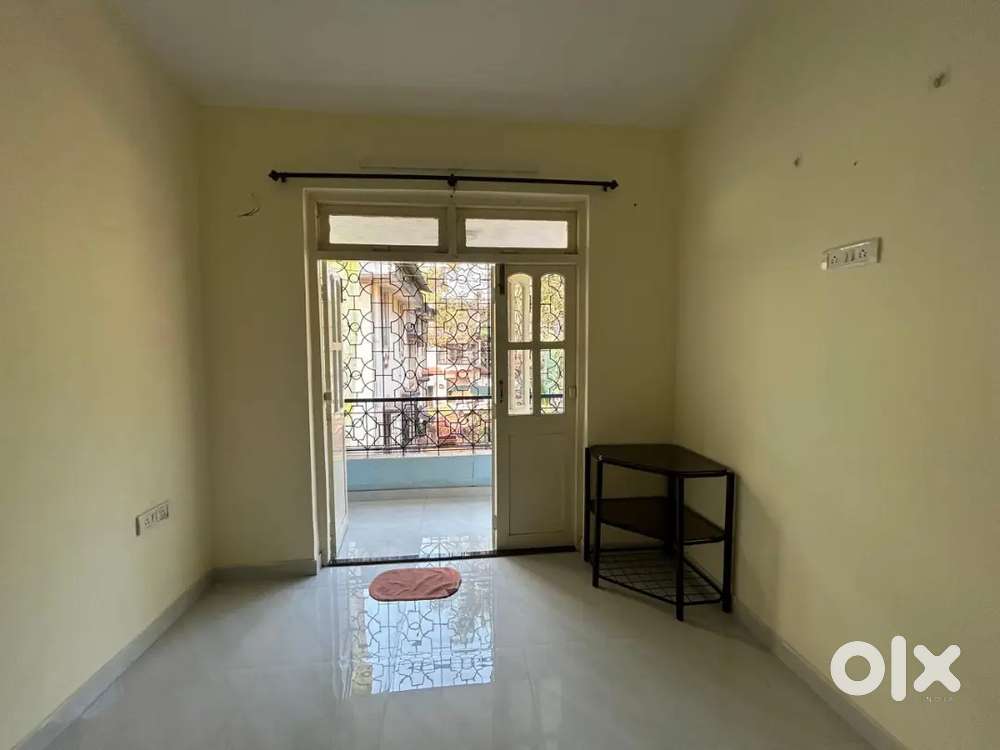 Single bedroom flat available for rent