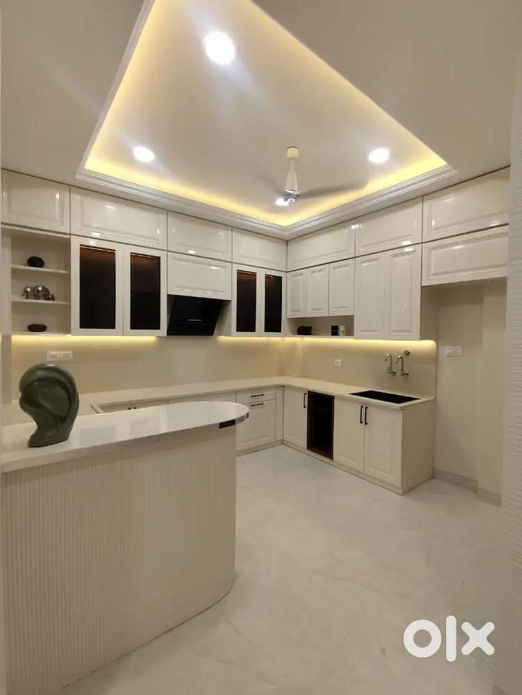 Luxury West + Garden Facing 3BHK Fully Furnished Villa for Sale