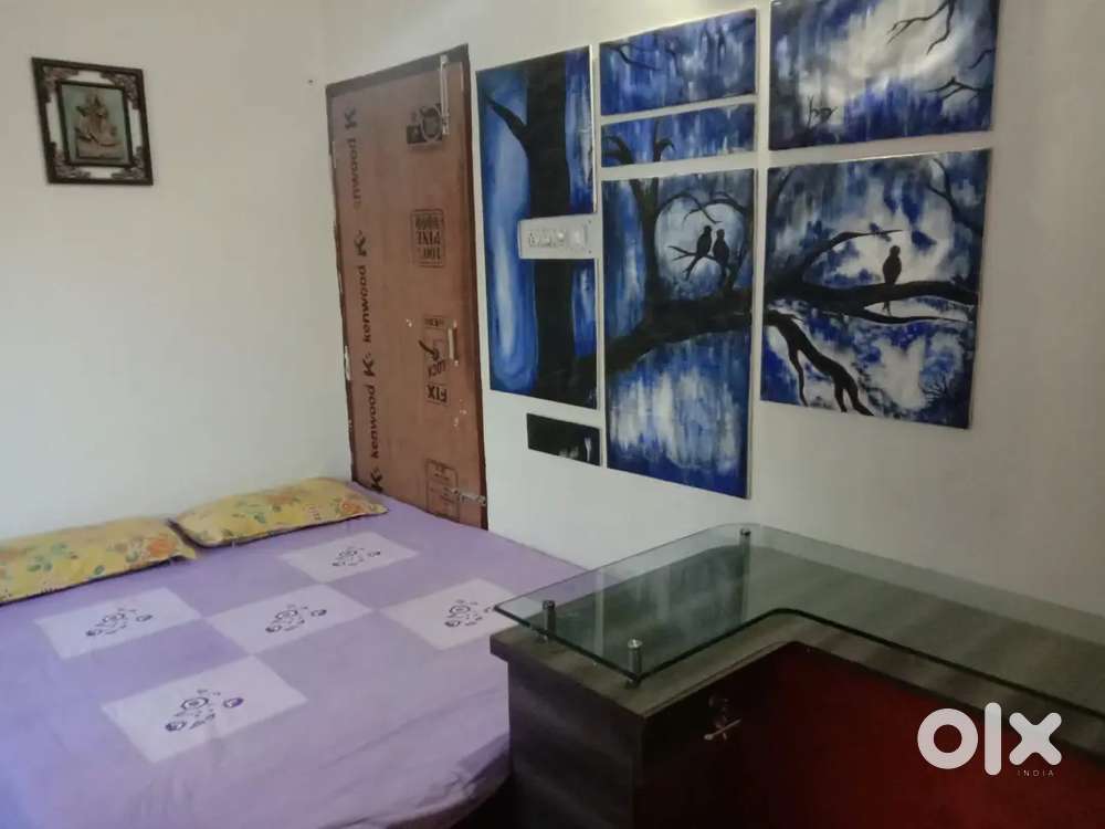 PG available for girls. Double sharing room.