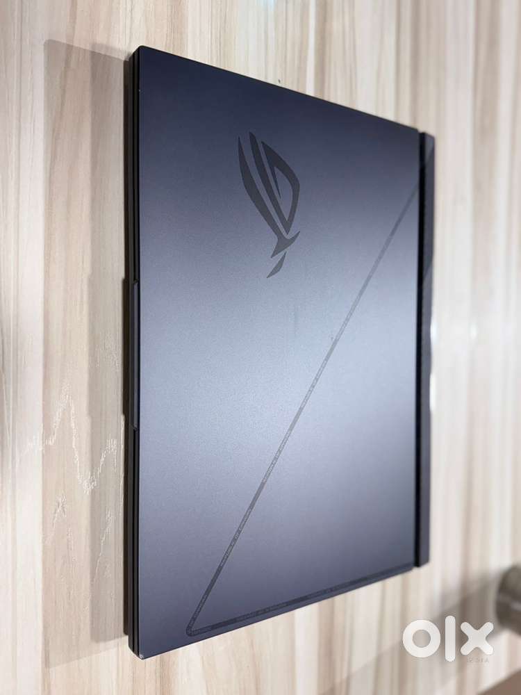 Asus ROG Strix G16 i5 13thHX 16GB Ram 1 TB RTX 3050 6GB