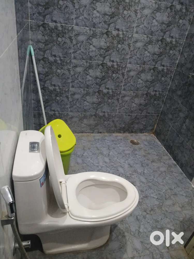 3 Bhk Fully furnished Flat with all amenities in prime on ajmer road