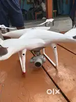 Phantom 4 pro only drone hai battery kharab ho gae