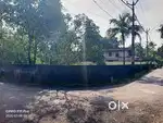 KAKKANAD KANGARAPPADY 25. CENTS HOUSE PLOT FOR SALE.