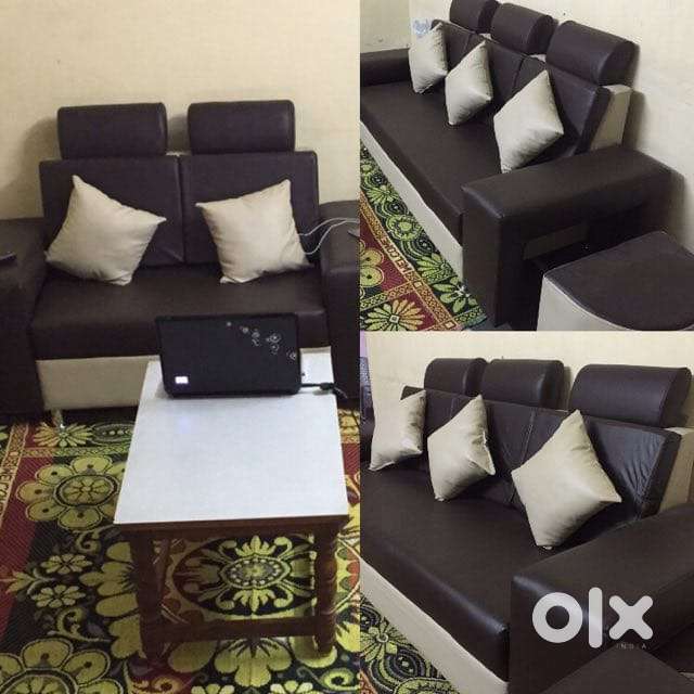 3 + 2 + 2 Sofa Set with Pillows