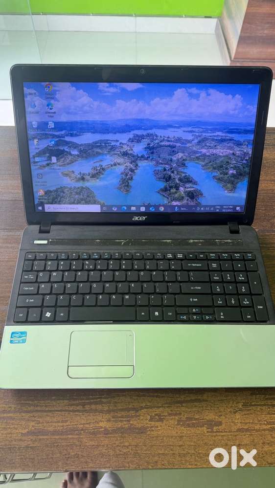 Acer Laptop i3