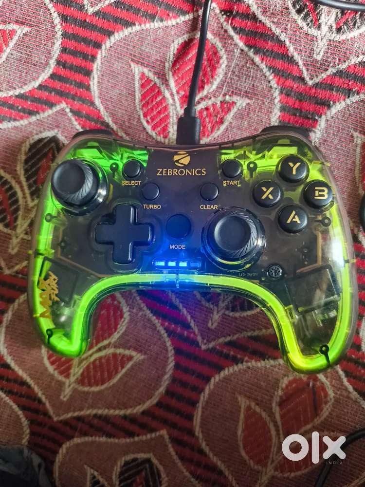 Gaming controller
