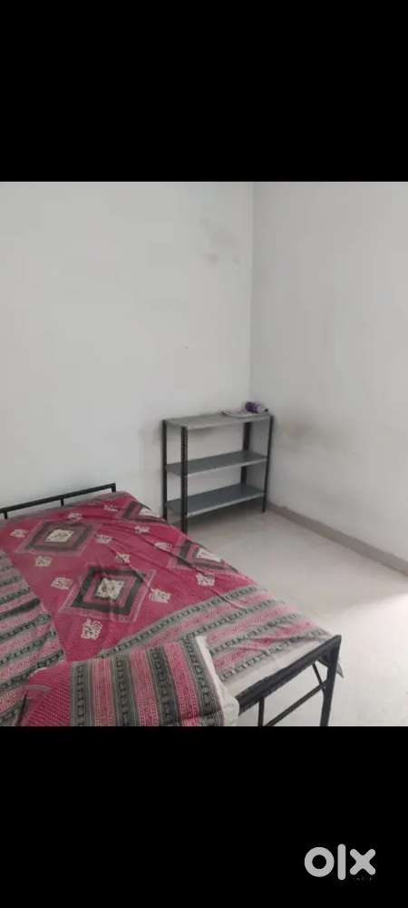 Brokerage free semi furnished single room Veena Nagar