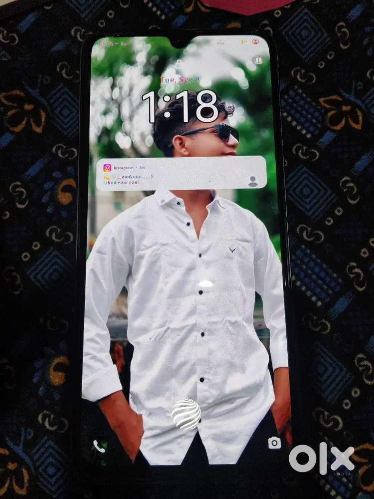 Vivo v25 12/256 charger available