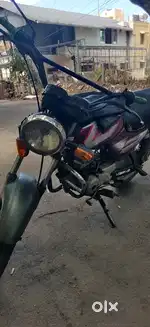 Bajaj ct 100 (2005)