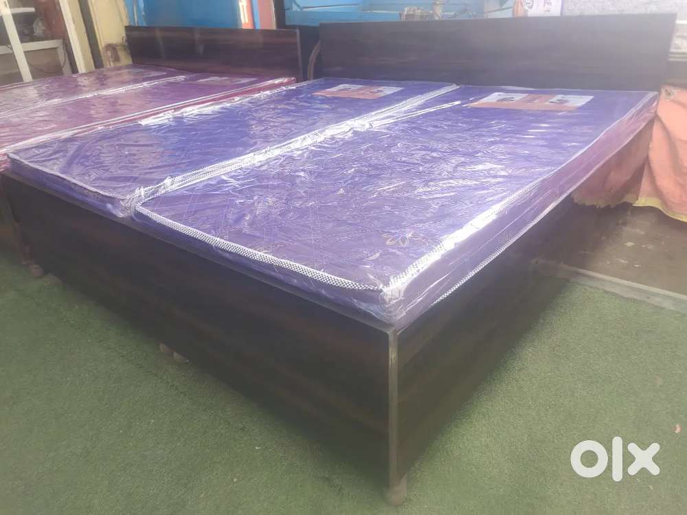 Free mattress with double bed primium quality
