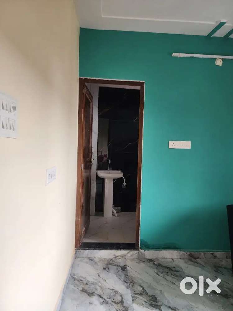 2bhk Flat or Portion of House in Vrindavan Yojna, South city at 16000