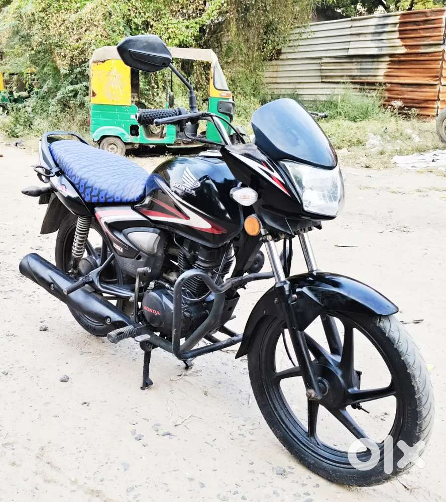 Honda Shine modal 2016 self start RTO nambar plet Good kandisan