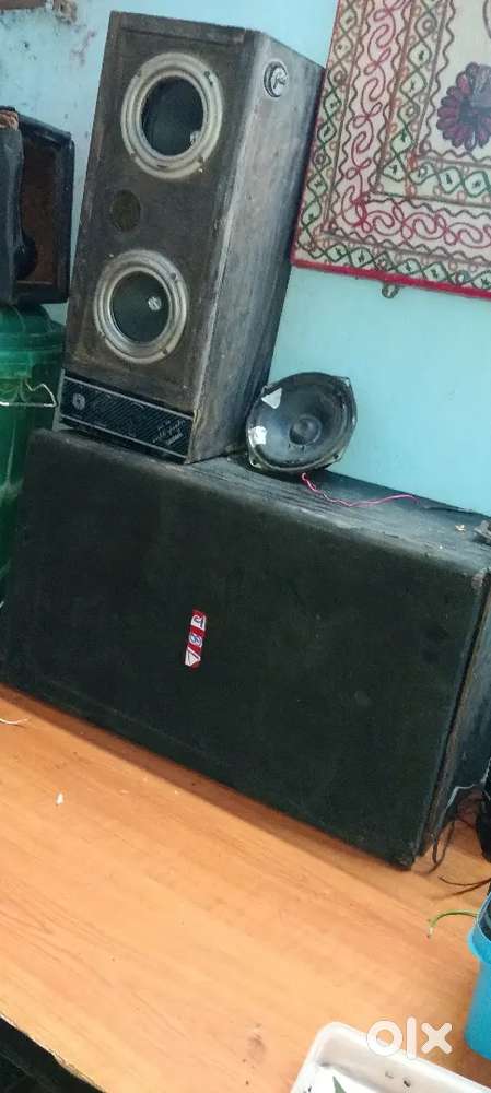 8 WINCH AND 4 WINCH SUAVER SPECEKER  AND TWO TWITER 60 WIT