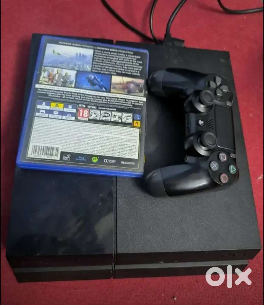 Good condition no problem ps4 500 gb 6 games available