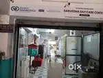 Assistant in clinic r