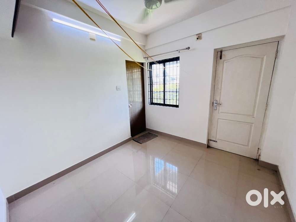 Semi furnished 2bhk apartment for Rent