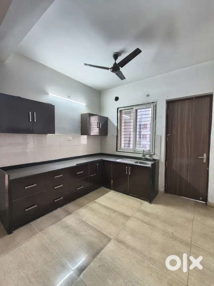 3 BHK SEMI FURNISHED FLAT SHANKAR NAGAR