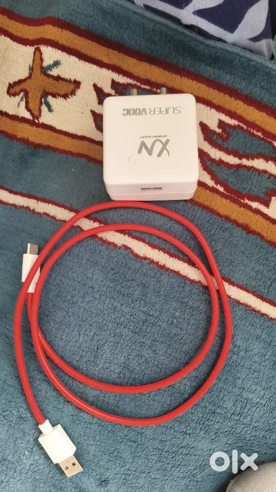 65W SuperVOOC Fast Charger  Quick Charge 3.0  Almost New