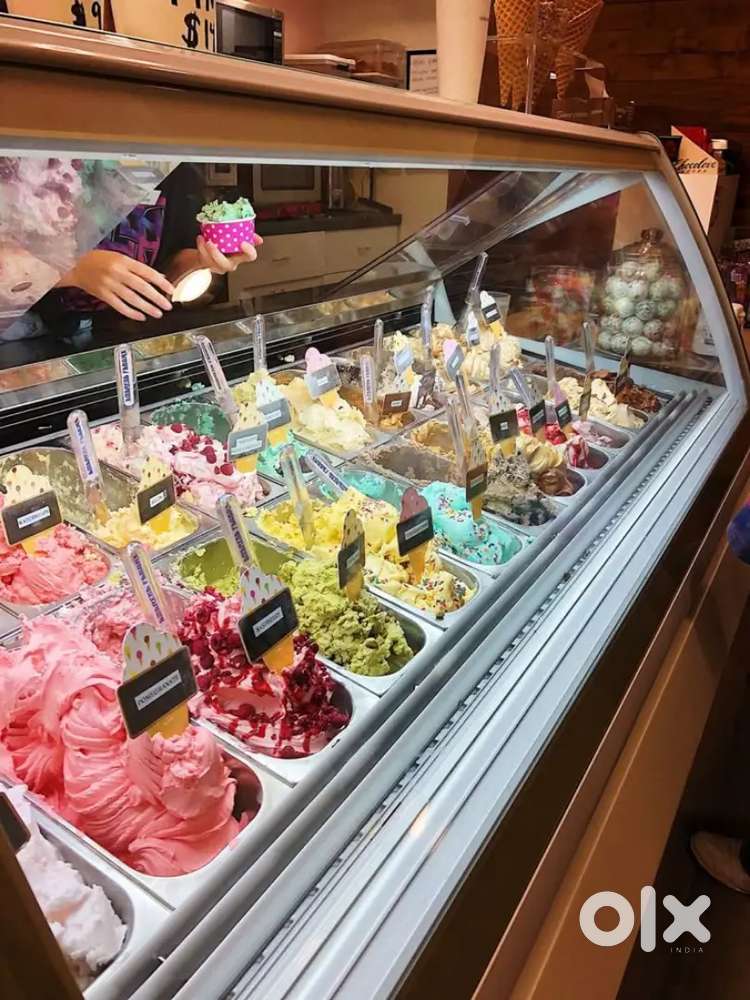 ഐസ് ക്രീം കൗണ്ടർ m/f സ്റ്റാഫിനെ ആവിശ്യമുണ്ട്