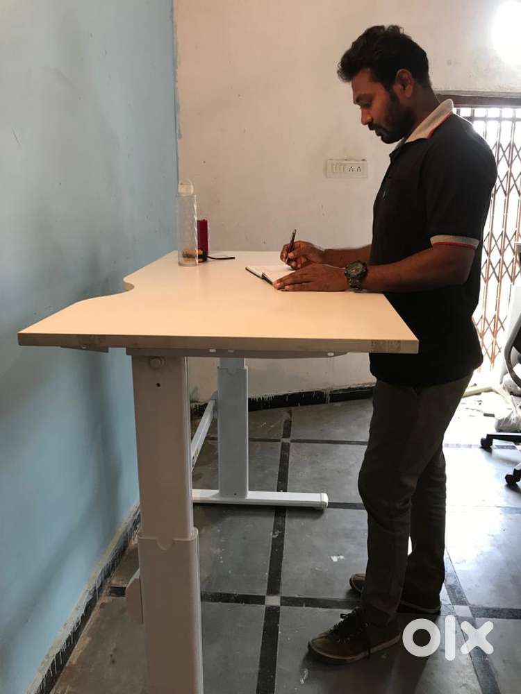 Height Adjustable Table