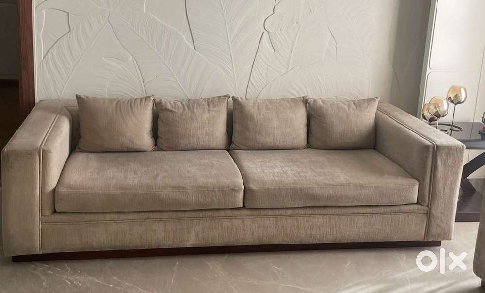 4 seater sofa