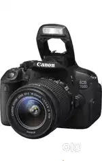 CANON 700D DSLR