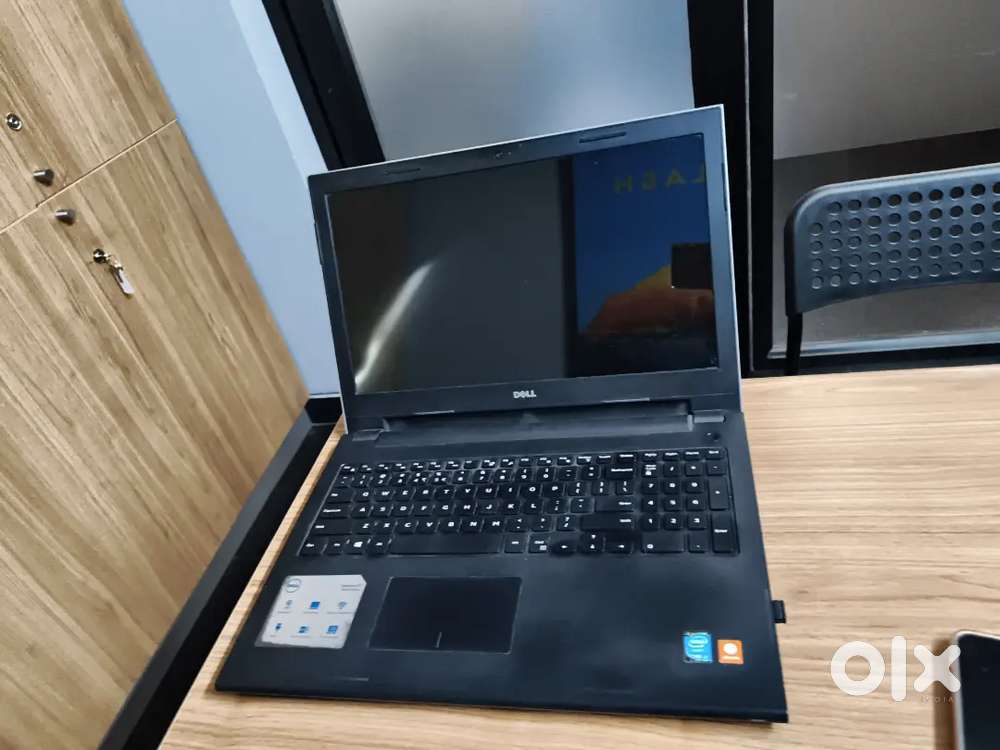 Dell Inspiron i3 8GB Ram 512GB HDD Windows 10