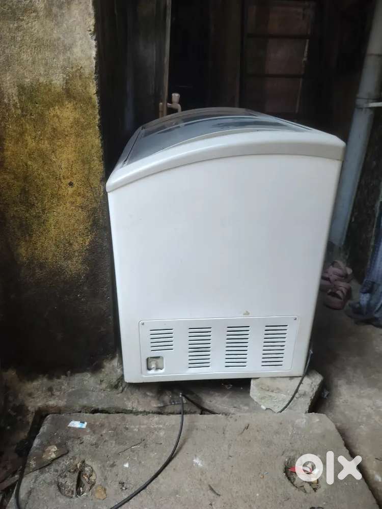 Haier 400 liter deep freezer