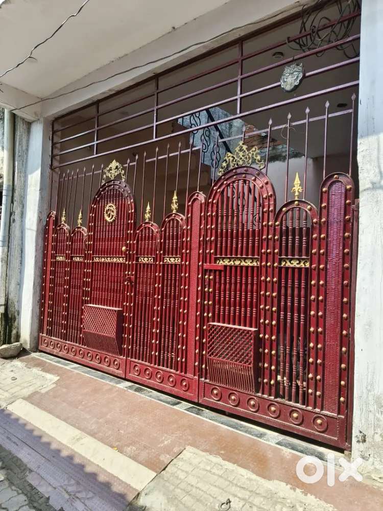 Near transport Nagar metro station distance 700 m, room badalikhera