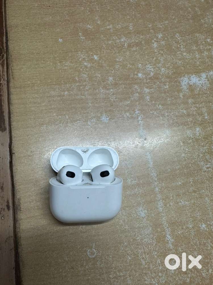 Original apple airpods 3rd gen with box
