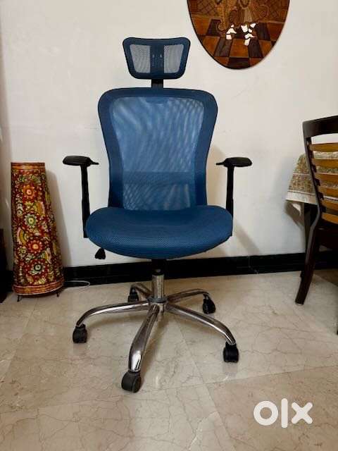 Urban Ladder Venturi Study Chair