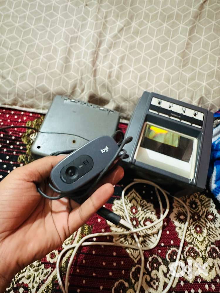 Cross match Biometric Machine Cross macth eyes machine Logitech camera