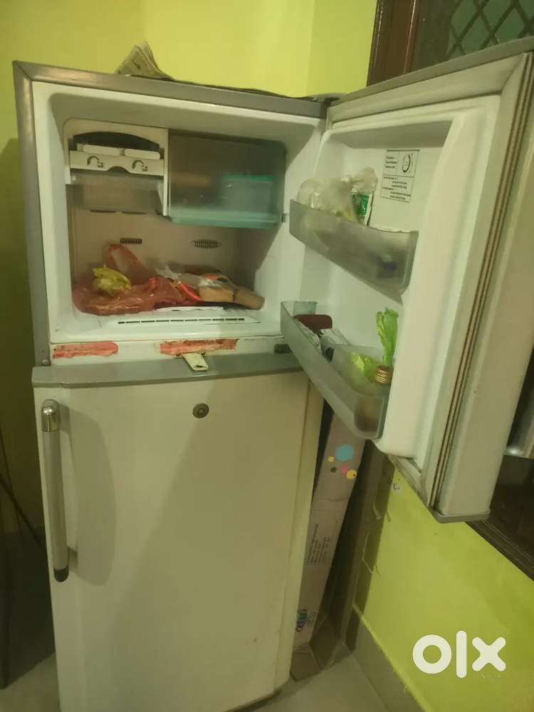 Double door ka fridge