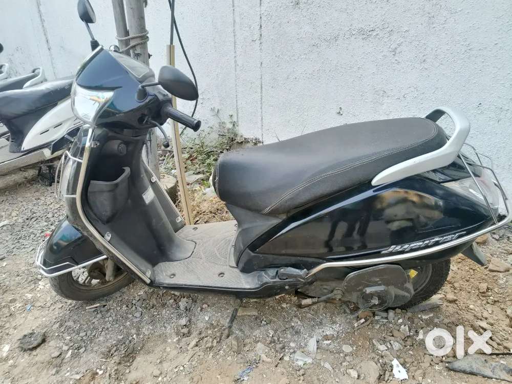I want to sell my Jupiter black colour