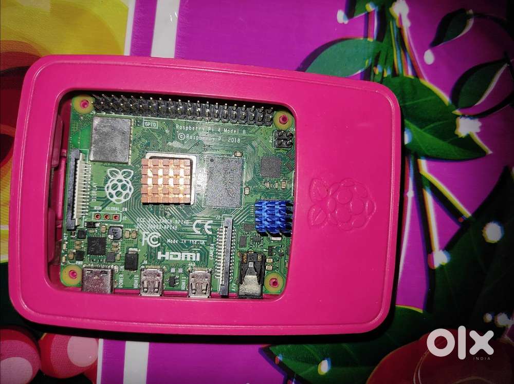 Raspberry pi 4 with heat sink, 4GB RAM and other items