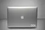 Apple Macbook