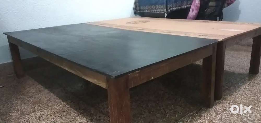 Sheesham wood 3/6  ke 2 heavy  charpai 5 yr old  (new ply) price 12000