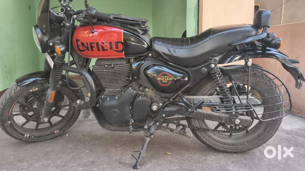 Hi I am selling my royal Enfield hunter 350 red colour bike