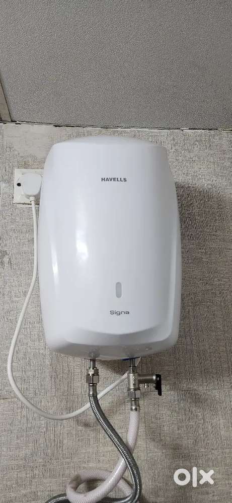 Instant water gyeser brand new